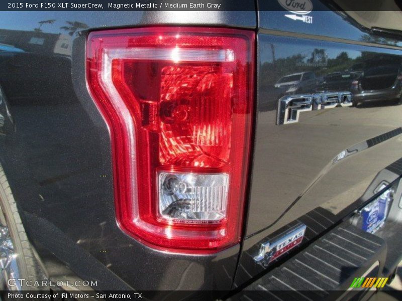 Magnetic Metallic / Medium Earth Gray 2015 Ford F150 XLT SuperCrew