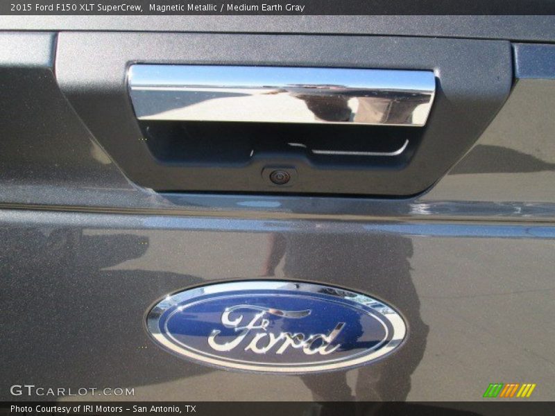 Magnetic Metallic / Medium Earth Gray 2015 Ford F150 XLT SuperCrew