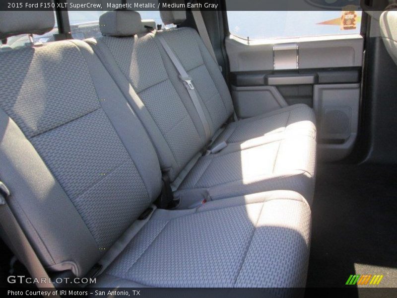 Magnetic Metallic / Medium Earth Gray 2015 Ford F150 XLT SuperCrew