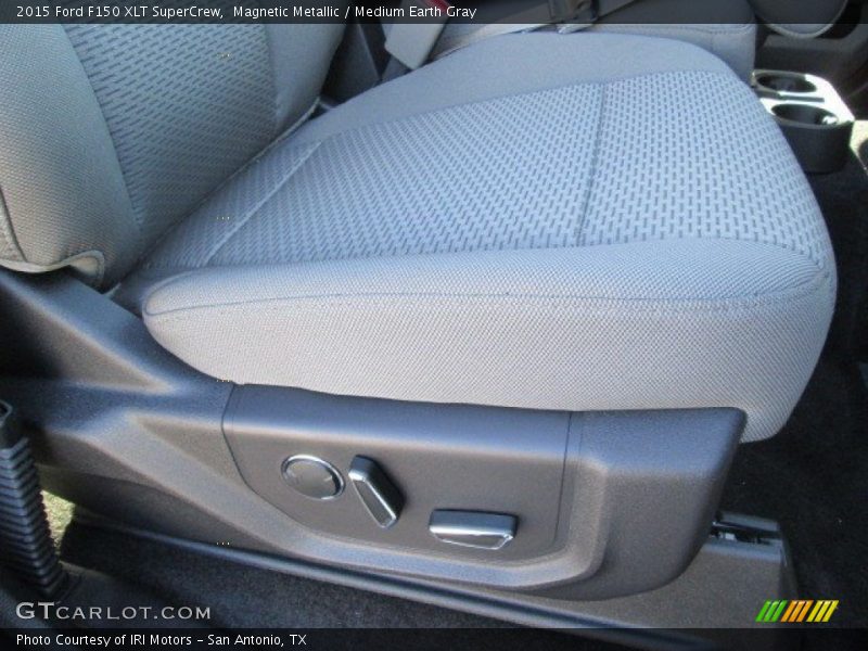 Magnetic Metallic / Medium Earth Gray 2015 Ford F150 XLT SuperCrew