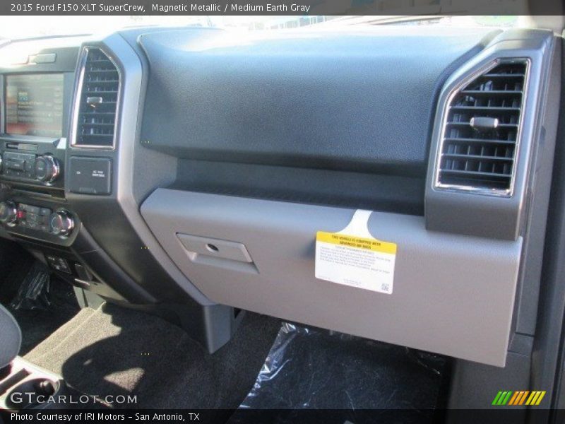 Magnetic Metallic / Medium Earth Gray 2015 Ford F150 XLT SuperCrew