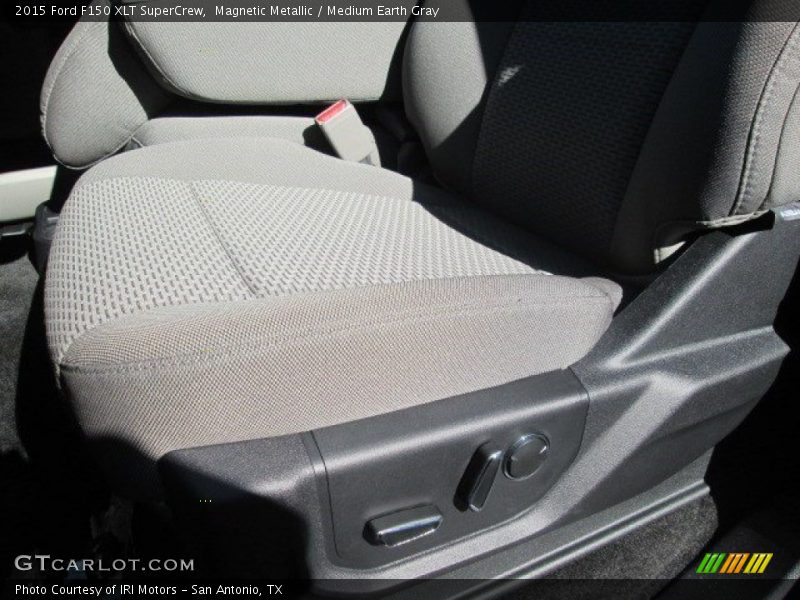 Magnetic Metallic / Medium Earth Gray 2015 Ford F150 XLT SuperCrew