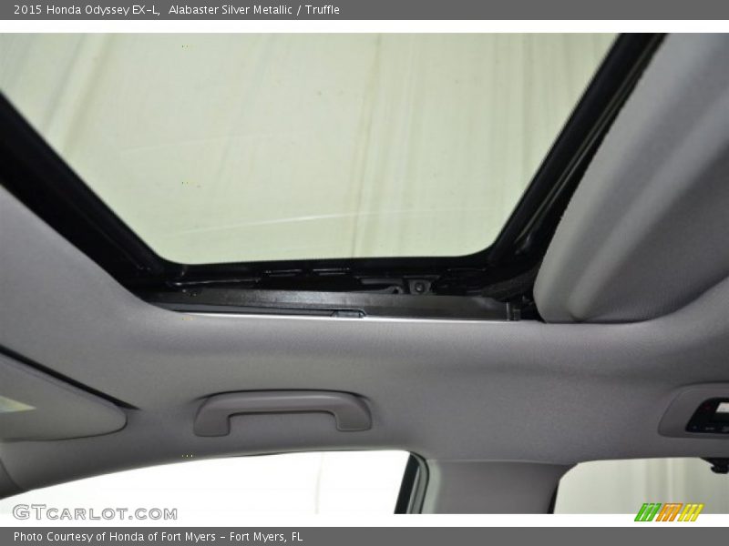 Alabaster Silver Metallic / Truffle 2015 Honda Odyssey EX-L