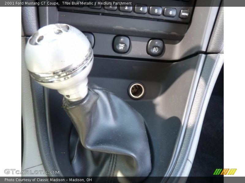 True Blue Metallic / Medium Parchment 2001 Ford Mustang GT Coupe