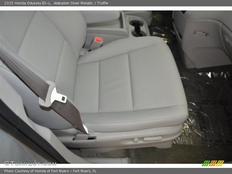 Alabaster Silver Metallic / Truffle 2015 Honda Odyssey EX-L