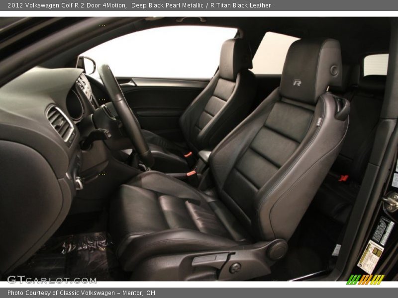 Deep Black Pearl Metallic / R Titan Black Leather 2012 Volkswagen Golf R 2 Door 4Motion