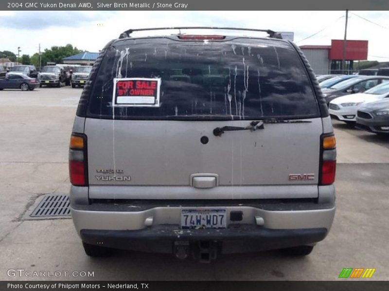 Silver Birch Metallic / Stone Gray 2004 GMC Yukon Denali AWD