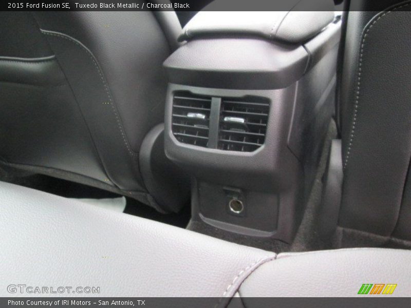 Tuxedo Black Metallic / Charcoal Black 2015 Ford Fusion SE