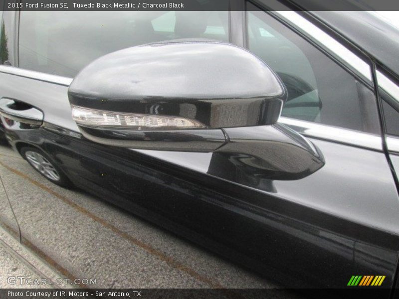 Tuxedo Black Metallic / Charcoal Black 2015 Ford Fusion SE