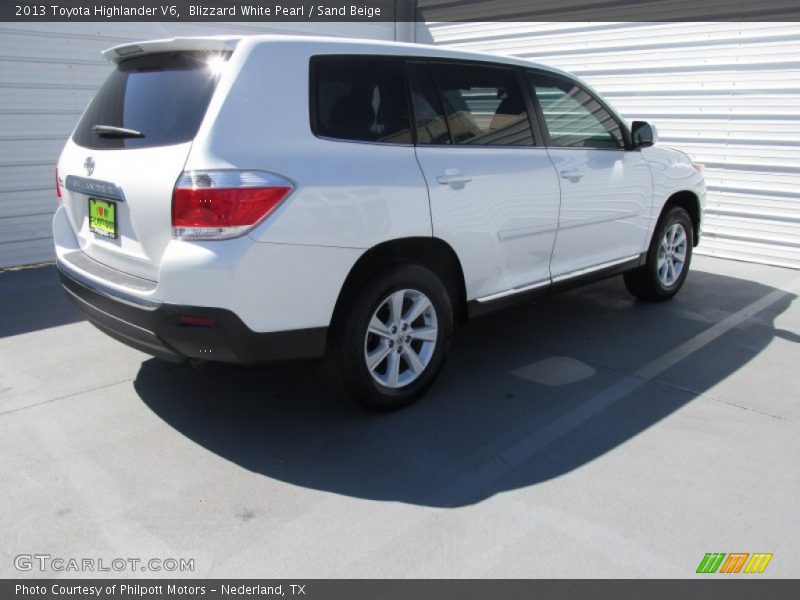 Blizzard White Pearl / Sand Beige 2013 Toyota Highlander V6