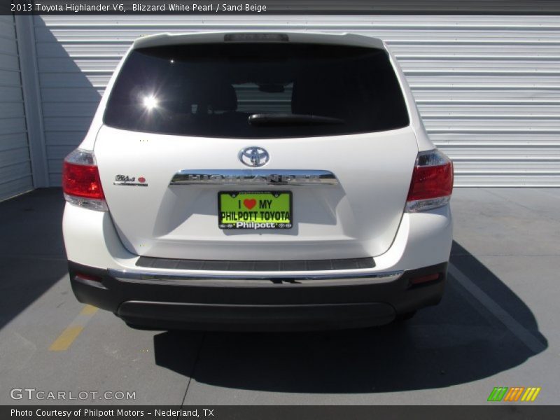 Blizzard White Pearl / Sand Beige 2013 Toyota Highlander V6