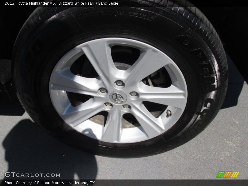 Blizzard White Pearl / Sand Beige 2013 Toyota Highlander V6