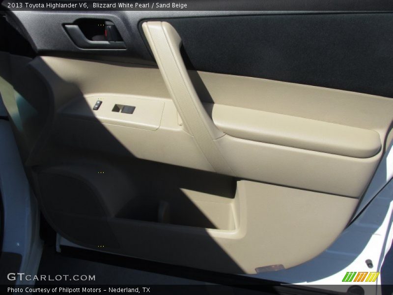 Blizzard White Pearl / Sand Beige 2013 Toyota Highlander V6