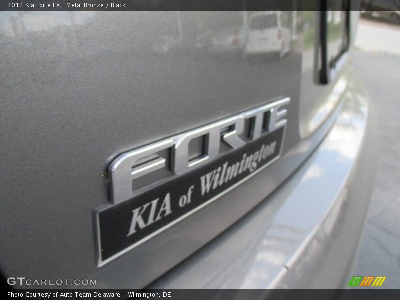 Metal Bronze / Black 2012 Kia Forte EX