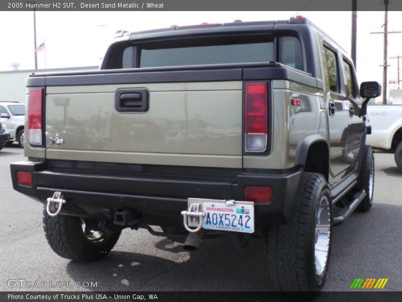 Desert Sand Metallic / Wheat 2005 Hummer H2 SUT