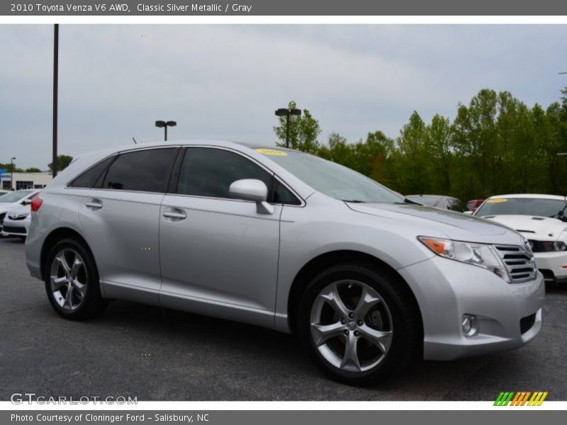 Classic Silver Metallic / Gray 2010 Toyota Venza V6 AWD