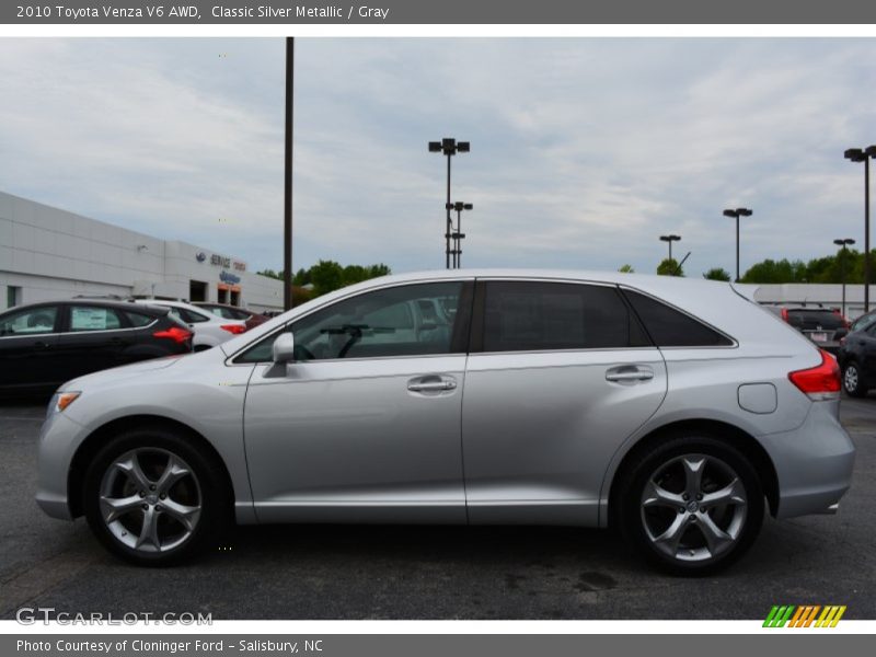 Classic Silver Metallic / Gray 2010 Toyota Venza V6 AWD