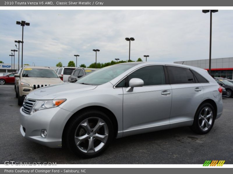 Classic Silver Metallic / Gray 2010 Toyota Venza V6 AWD
