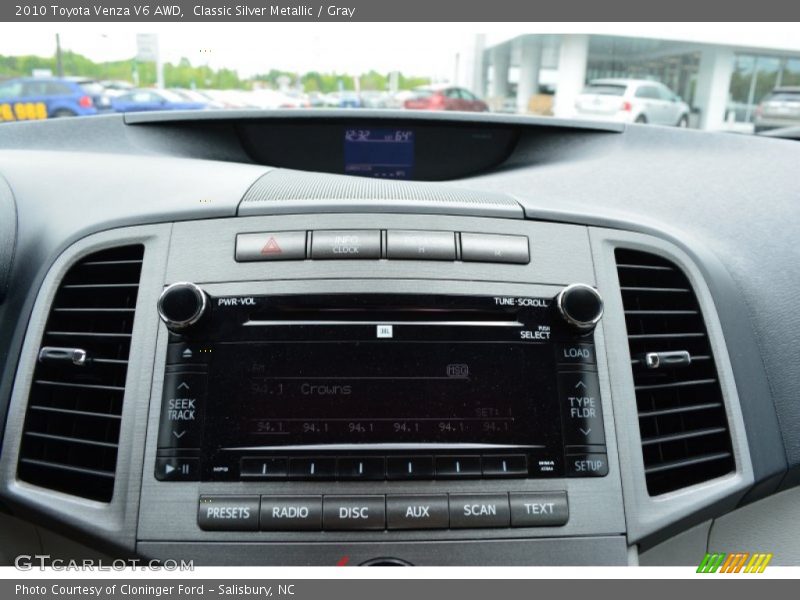 Classic Silver Metallic / Gray 2010 Toyota Venza V6 AWD