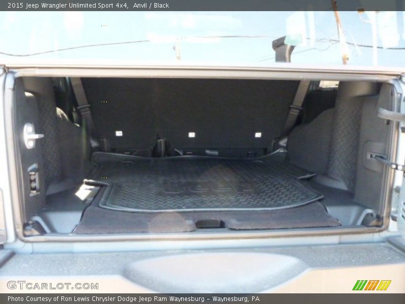 Anvil / Black 2015 Jeep Wrangler Unlimited Sport 4x4