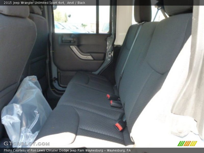 Anvil / Black 2015 Jeep Wrangler Unlimited Sport 4x4