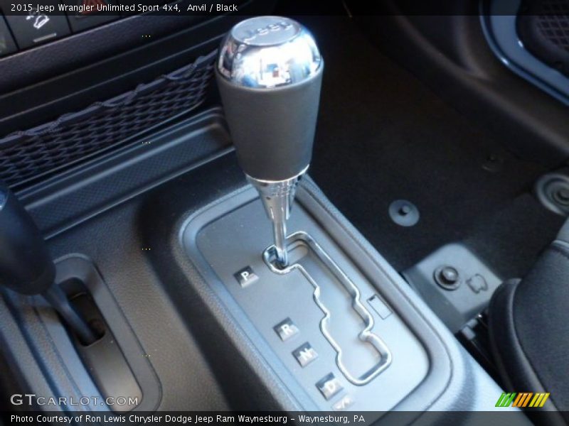 Anvil / Black 2015 Jeep Wrangler Unlimited Sport 4x4