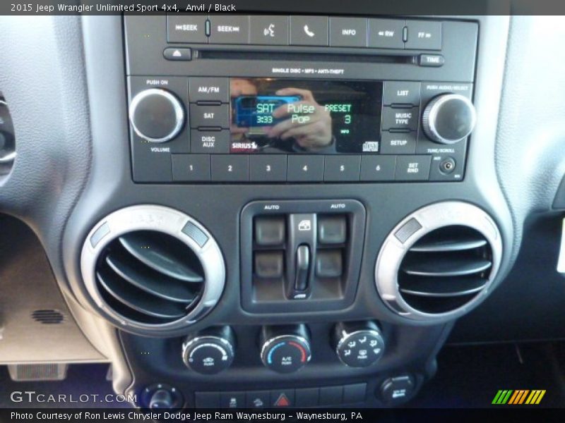 Anvil / Black 2015 Jeep Wrangler Unlimited Sport 4x4