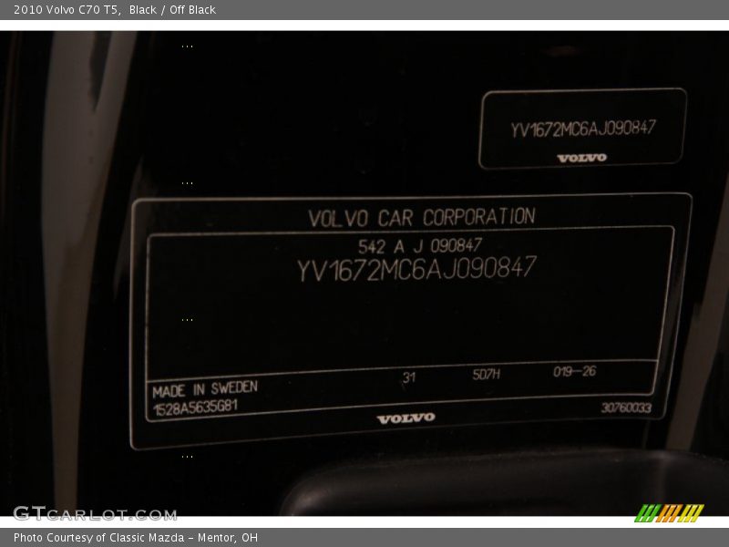 Black / Off Black 2010 Volvo C70 T5