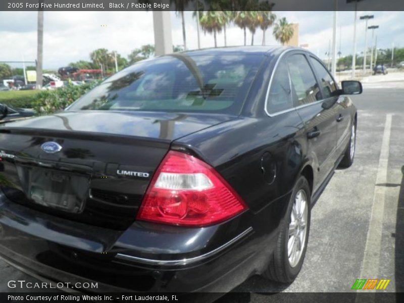 Black / Pebble Beige 2005 Ford Five Hundred Limited