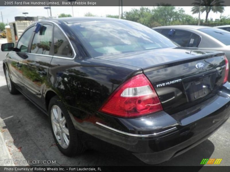 Black / Pebble Beige 2005 Ford Five Hundred Limited
