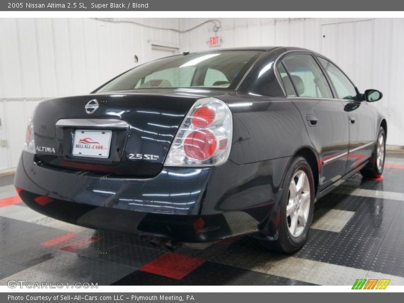 Super Black / Blond 2005 Nissan Altima 2.5 SL