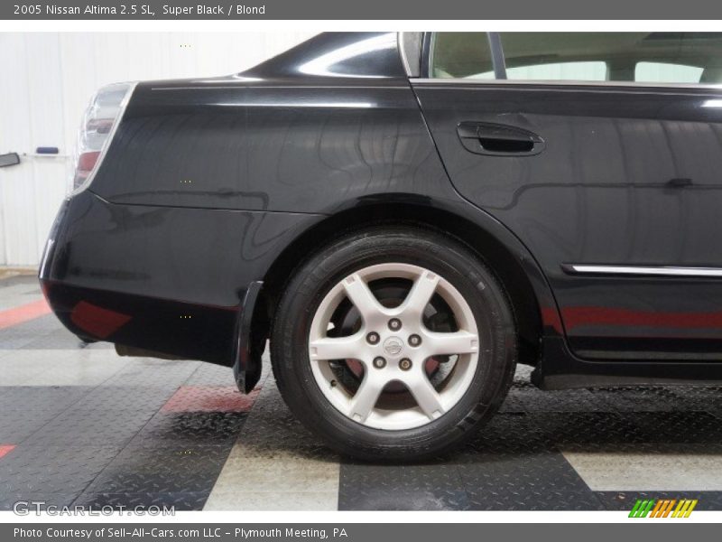 Super Black / Blond 2005 Nissan Altima 2.5 SL