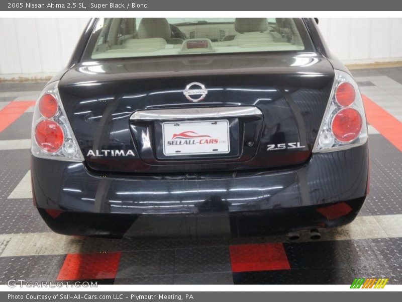 Super Black / Blond 2005 Nissan Altima 2.5 SL