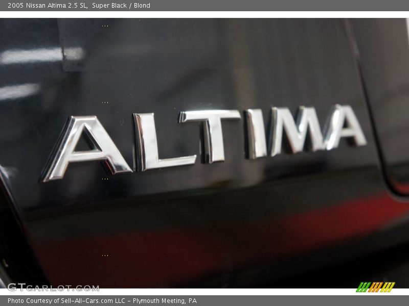 Super Black / Blond 2005 Nissan Altima 2.5 SL