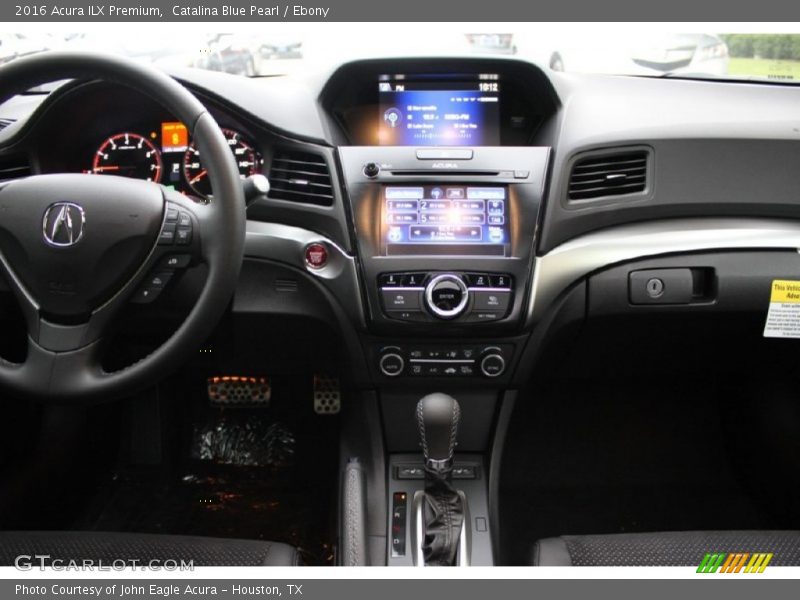 Dashboard of 2016 ILX Premium