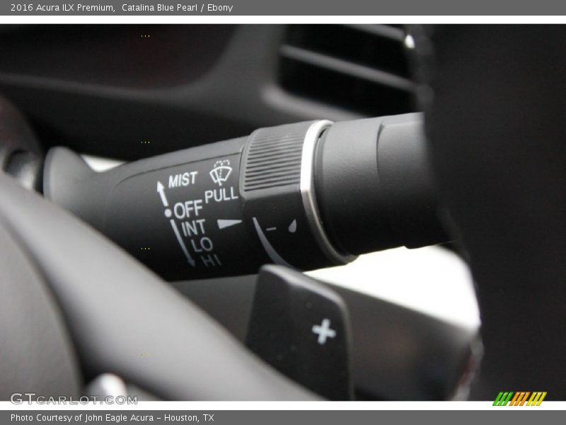 Controls of 2016 ILX Premium