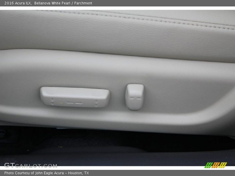 Bellanova White Pearl / Parchment 2016 Acura ILX