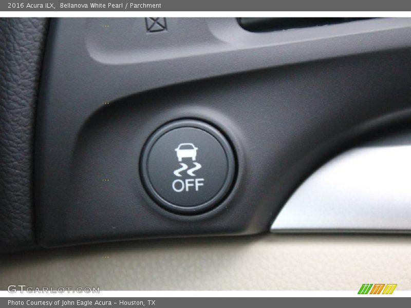 Bellanova White Pearl / Parchment 2016 Acura ILX