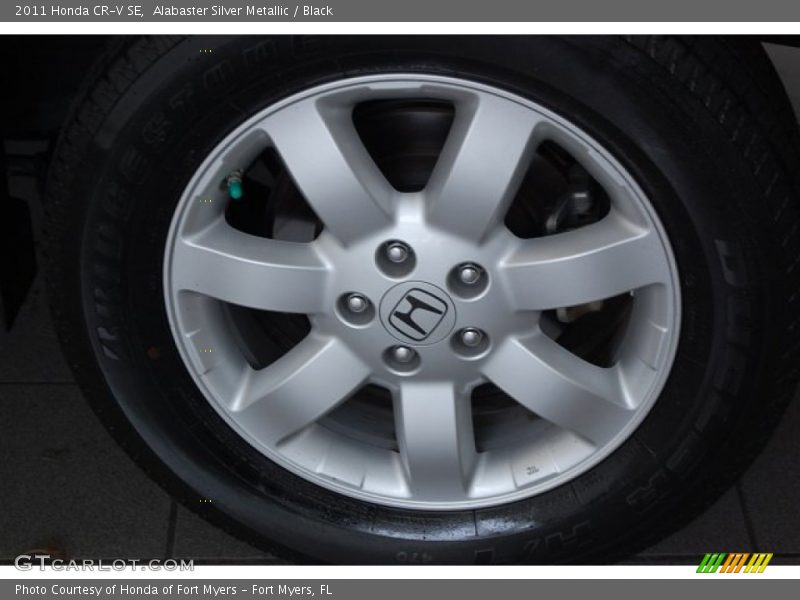 Alabaster Silver Metallic / Black 2011 Honda CR-V SE