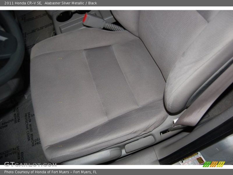 Alabaster Silver Metallic / Black 2011 Honda CR-V SE