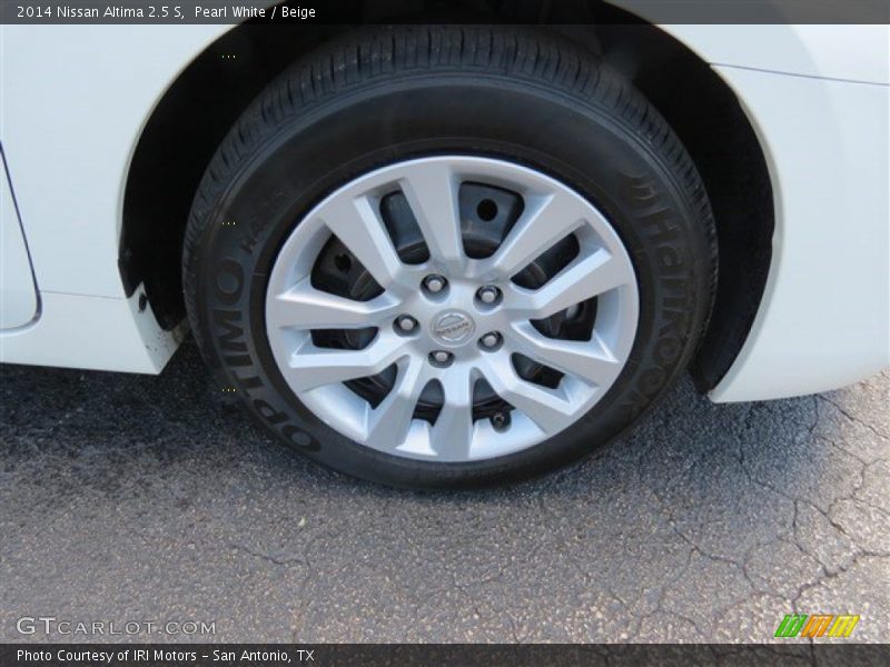 Pearl White / Beige 2014 Nissan Altima 2.5 S