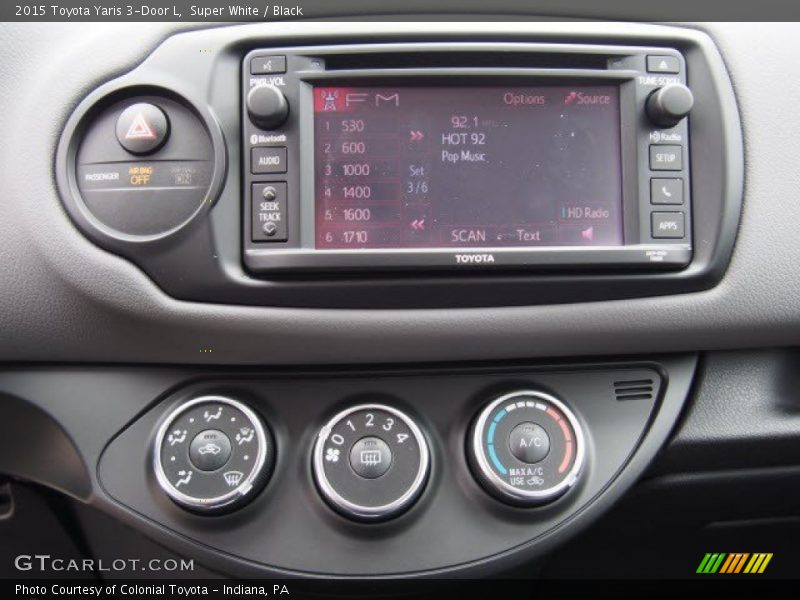 Super White / Black 2015 Toyota Yaris 3-Door L