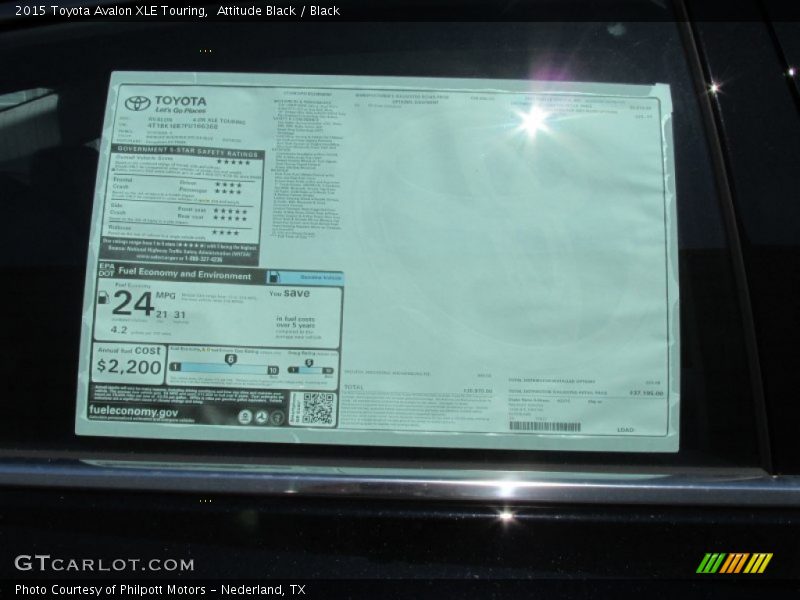 Attitude Black / Black 2015 Toyota Avalon XLE Touring