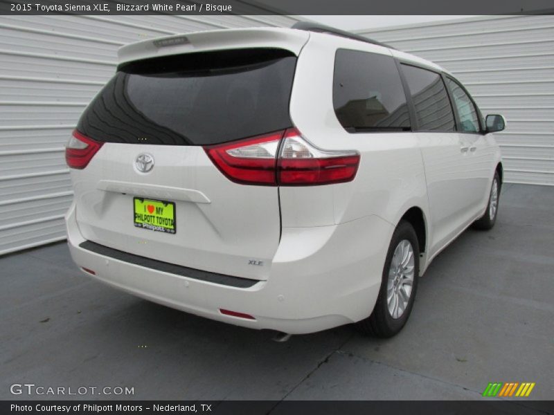 Blizzard White Pearl / Bisque 2015 Toyota Sienna XLE