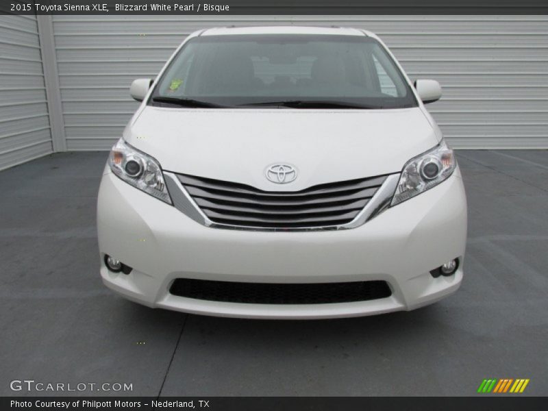 Blizzard White Pearl / Bisque 2015 Toyota Sienna XLE