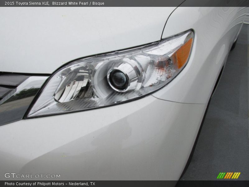 Blizzard White Pearl / Bisque 2015 Toyota Sienna XLE