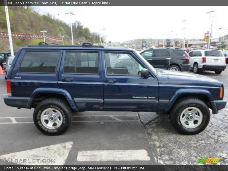 Patriot Blue Pearl / Agate Black 2000 Jeep Cherokee Sport 4x4