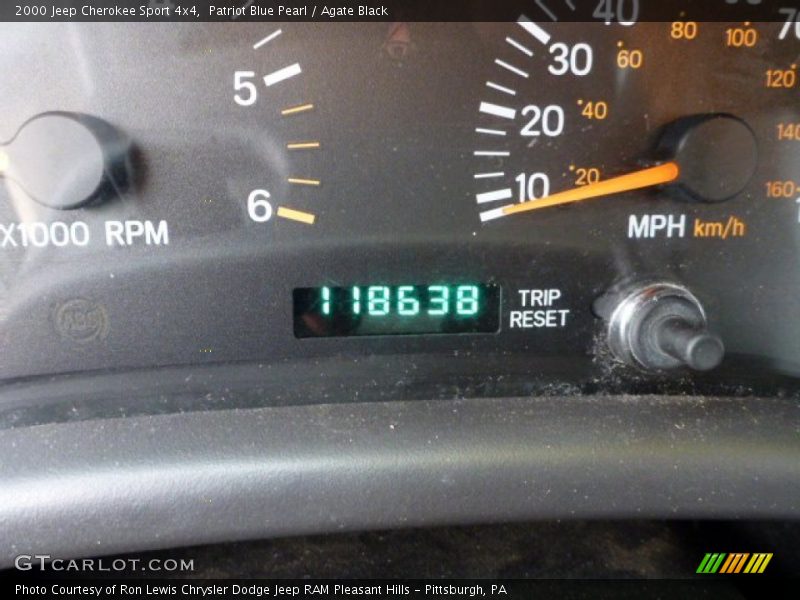 Patriot Blue Pearl / Agate Black 2000 Jeep Cherokee Sport 4x4