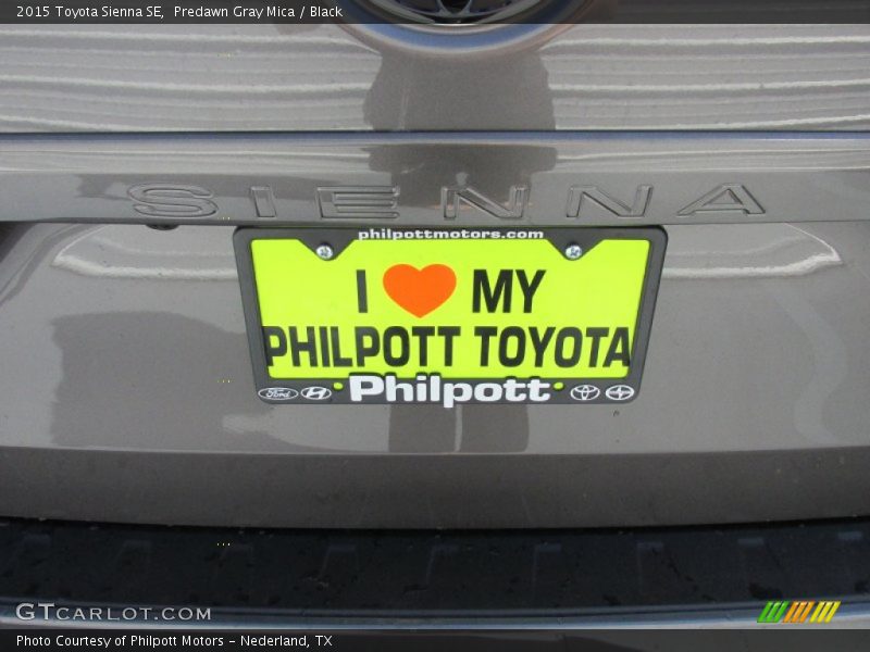 Predawn Gray Mica / Black 2015 Toyota Sienna SE