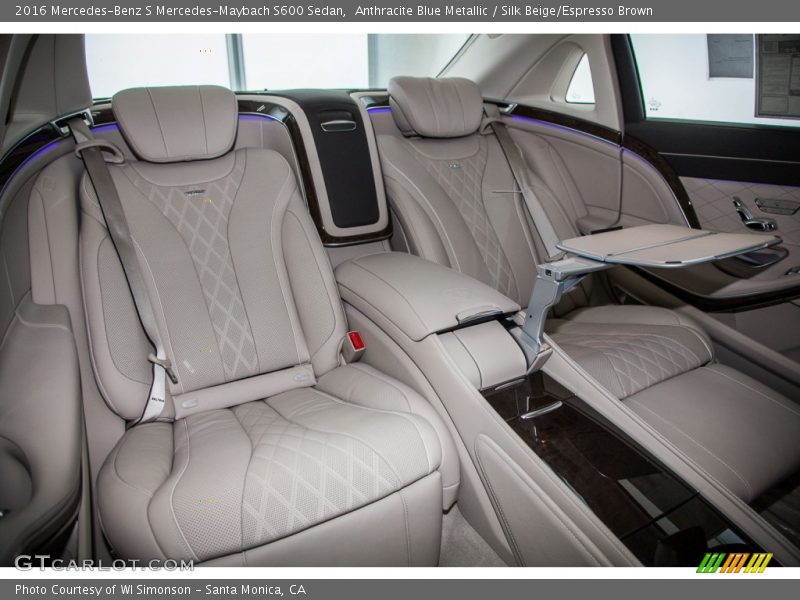 Executive rear seat package - 2016 Mercedes-Benz S Mercedes-Maybach S600 Sedan